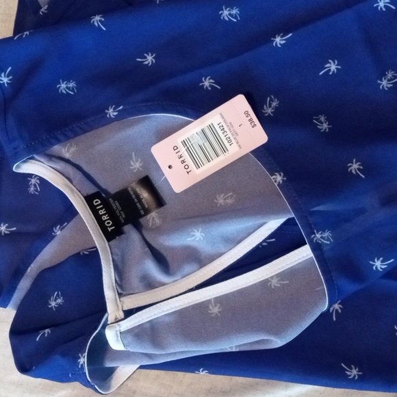 💙Torrid Cobalt Blue Button Down Open Back Plus Sz 1Xl NWT - Picture 4 of 9